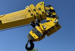 JAC N90 (9т) КМУ HYVA 3.2 E3 (3т) БОРТ АЛЮМИНИЙ 6,2×2,55×0,6 м